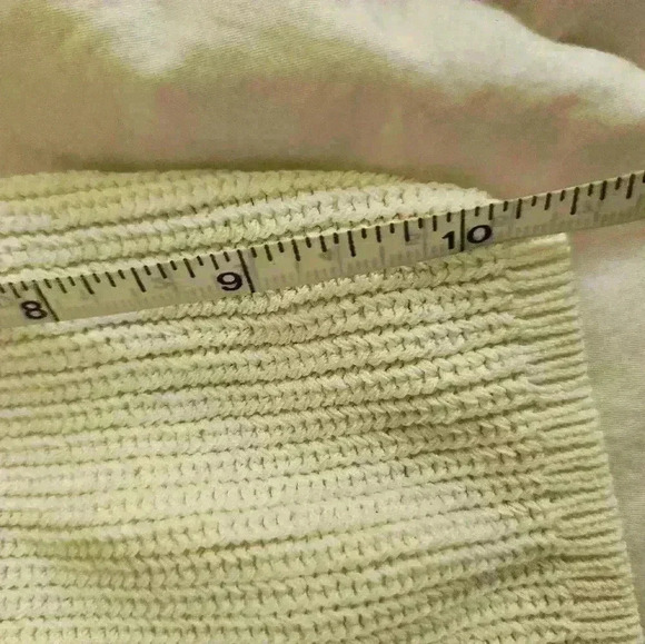 Aritzia Wilfred free knit cream neutral sleeveless mockneck crop top sweater - Picture 8 of 8